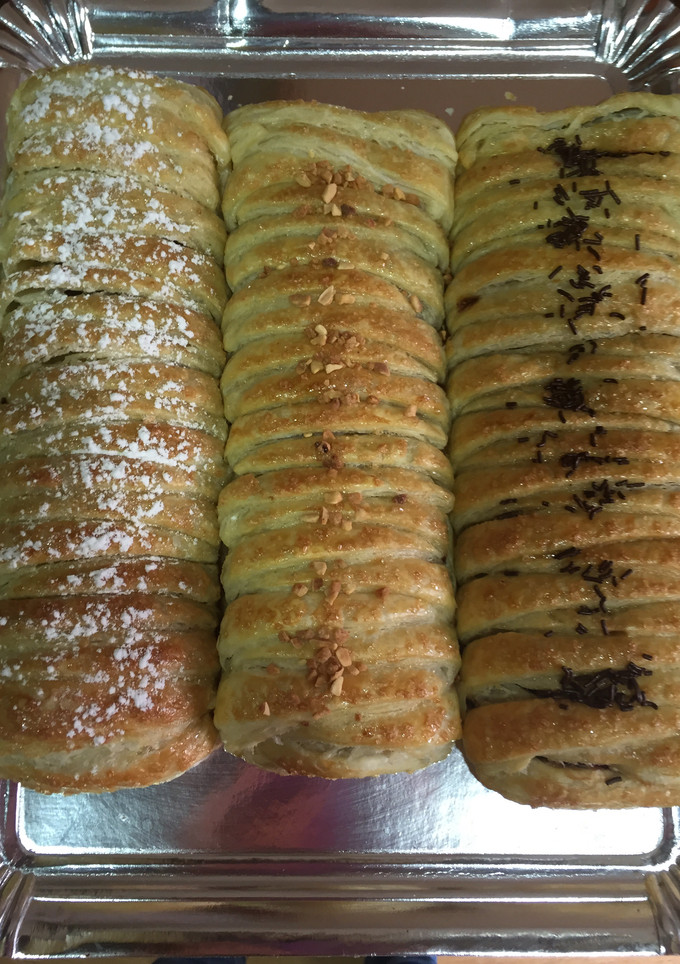 Una foto de Trenza de hojaldre con chocolate Oreo