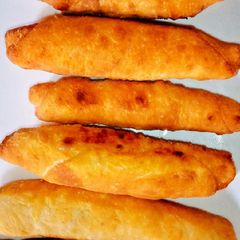 A picture of Fish roll.