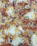 Pizza de hojaldre con mozarella fresca 
