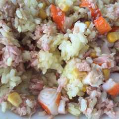 Una foto de Ensalada de arroz de sobras
