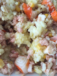 Una foto de Ensalada de arroz de sobras