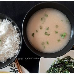 A picture of Chicken Clear Soup (A Healthy Soup option).