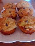 Muffins de harina de almendras con 🍌 Chips y Dulce de Leche 🧉