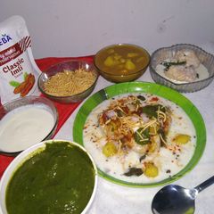 A picture of Dahi Vada.