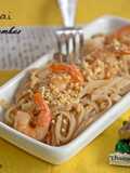 Pad thai de pollo y gambas (noodles fritos estilo Thai)