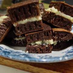 A picture of Martabak Teflon Coklat Super Simple.