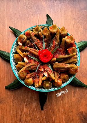 عکسی از دستور ترشی بامیه با پوره گوجه فرنگی