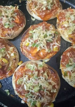 A picture of Mini pizza.
