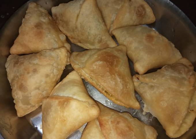 Cauliflower florets samosa