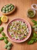 سلطة لوز اخضر