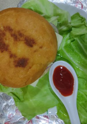 કેબેજ બર્ગર (Cabbage Burger Recipe In Gujarati) રેસીપી મુખ્ય ફોટો