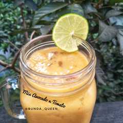 A picture of Juice Alpukat mix tomat.