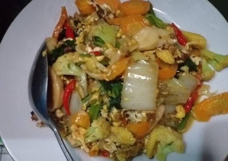 Capcay sayur campur telor