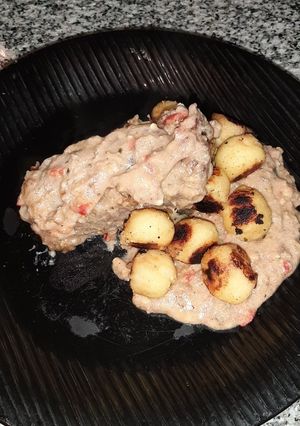 Una foto de Arrolladitos de Paleta con papas noisette