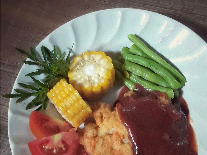 Yuk intip, Cara praktis buat Crispy Chicken Steak with Barbeque Sauce ala Violet Azalea yang gurih