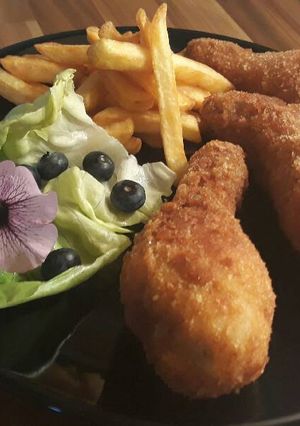 Rántott csirkecomb, egyszerűen a dobverő recept fotója