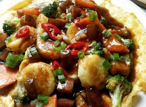 Gambar Sizzling Tauhu Telur & Sayur Campur/ Sizzling Hot Plate Tofu