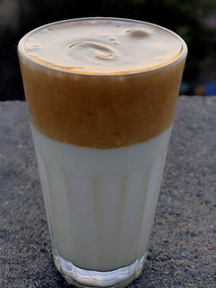 காப்புசினோ காபி(Cappuccino coffee recipe in tamil) செய்முறை முக்கிய புகைப்படம்