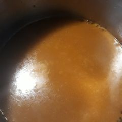 A picture of Espagnole Sauce.