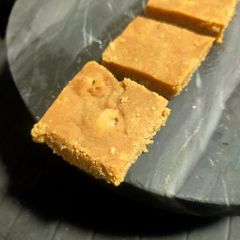 A picture of Gud Papadi (Sukhdi).