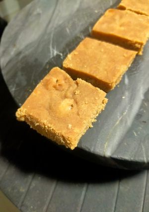 A picture of Gud Papadi (Sukhdi).