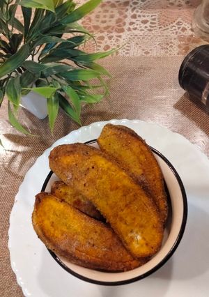 A picture of Crispy Raw Banana Fritters made in Airfryer.