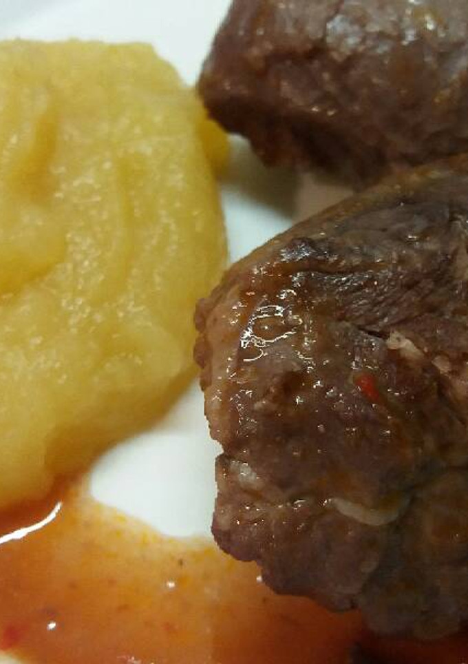 Una foto de Carrilleras de cerdo con salsa de Rioja
