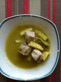 Chilito verde con costillitas de cerdo