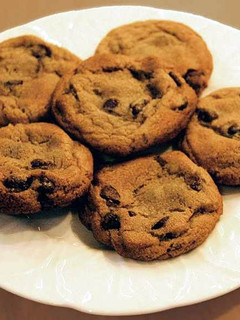 A picture of Hershey Bar Cookies...Yumm!.