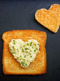 A picture of Scrambled Egg with Toast.