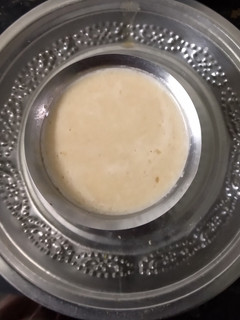 தேங்காய் பால் டீ (Thenkaai paal tea recipe in tamil) செய்முறை முக்கிய புகைப்படம்