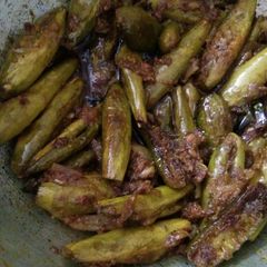 Parwal fry A picture of Parwal fry.