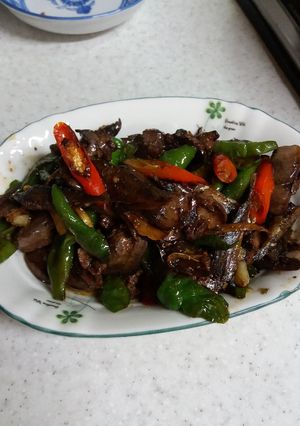 Foto resep Resep ati ayam dan ikan asin tumis cabe hijau pedes manis