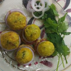 A picture of Mini batata vada bites.