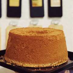 A picture of Banana espresso chiffon cake (gluten free).