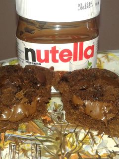 Una foto de Muffins de chocolate rellenos con nutella