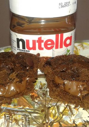 Una foto de Muffins de chocolate rellenos con nutella