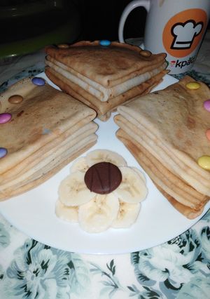O poză a rețetei Clătite cu cremă de ciocolată și banane.