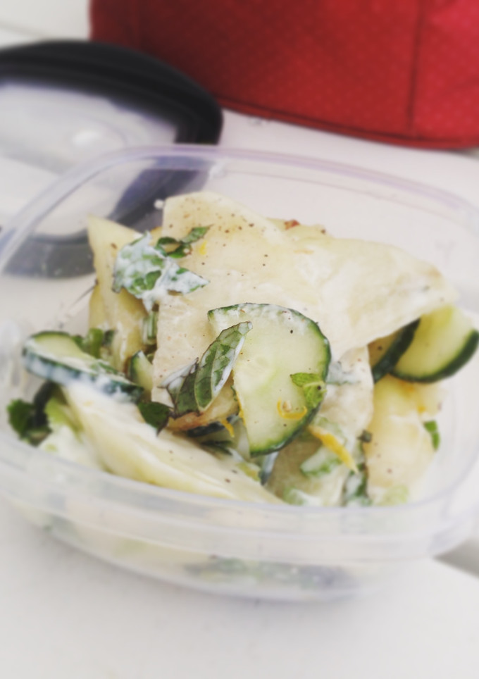 Una foto de Ensalada de pera y pepino