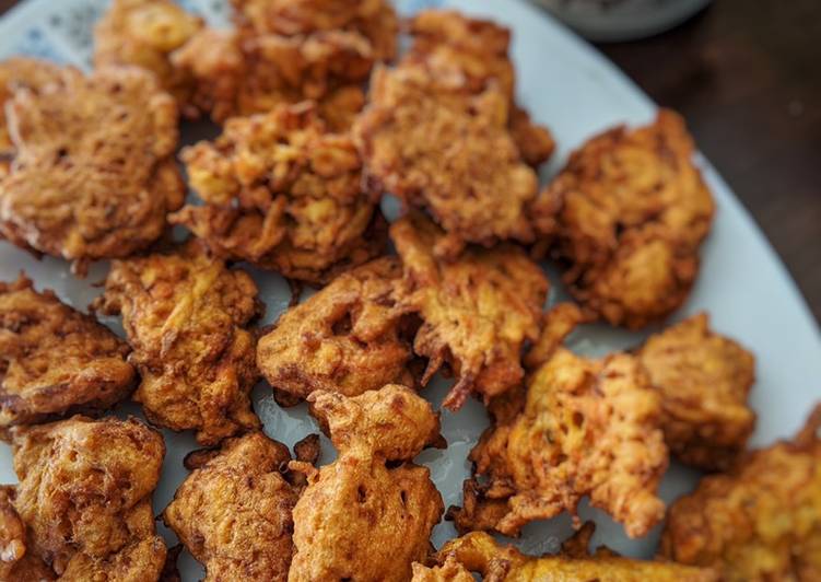 Steps to Make Homemade Carrot and Parsnip Bhajis