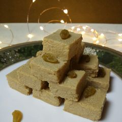 A picture of Bhapa Sandesh (Steamed Sandesh).