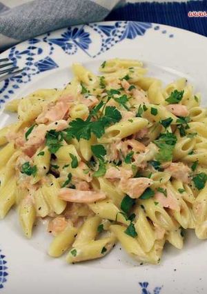 Una foto de Pasta con salmón (penne al salmone)