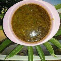 A picture of Matar ki daal.
