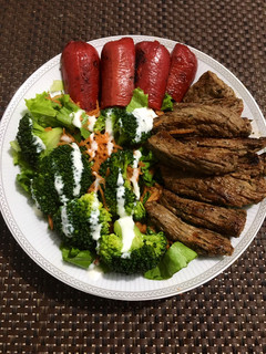 A picture of Beef Flank, Chicken Sausage, and Simple Salad 🥗.