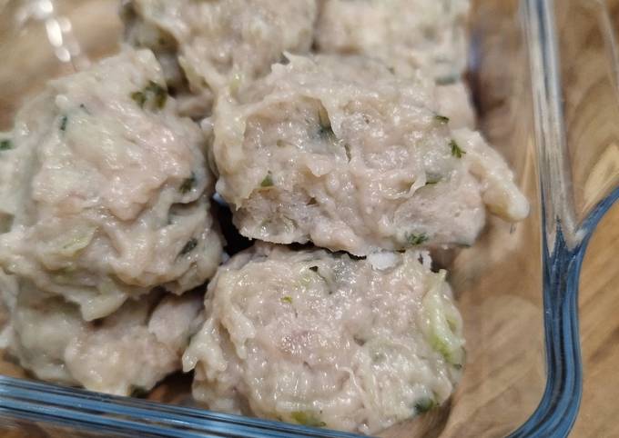 Cara membuat Siomay Ayam Labu Siam Cara membuat Siomay Ayam Labu Siam
