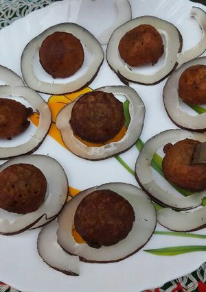 A picture of Gulgula bhjiya/Jaggery our singhada ke aate ka bhajiya.
