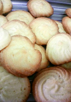 A picture of Cookies with Leftover Whipped Cream.