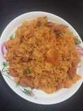 Arroz con salchichas