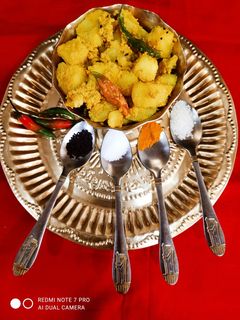 আলু পোস্ত (Aloo poshto recipe in Bengali) রেসিপির প্রধান ছবি