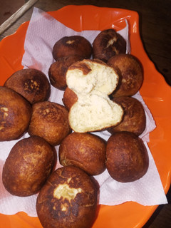 A picture of Kaimati Sweet dumplings.